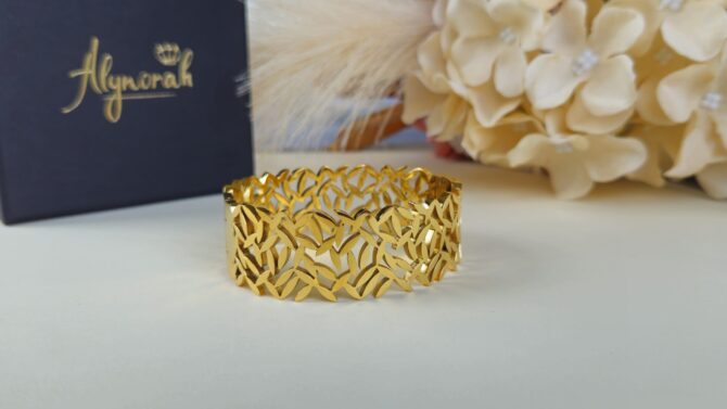 Leaves Pattern Bangle - Gold Stainless Steel Wide Openable Design