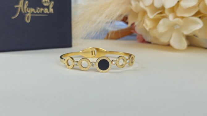 Risen Shell Bangle - Gold-Plated Titanium Steel with Black Shell & Cubic Zirconia