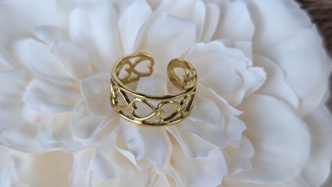 Lord of Hearts - Gold-Plated Stainless Steel Ring - Image 2