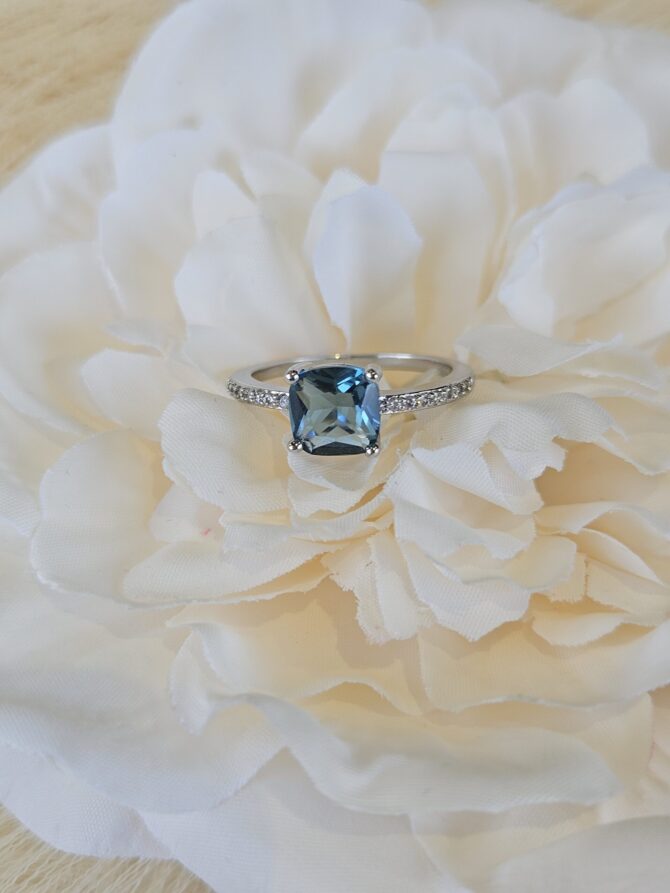 Peacock Blue Ring - Silver-Plated with Square Crystal & Cubic Zirconia