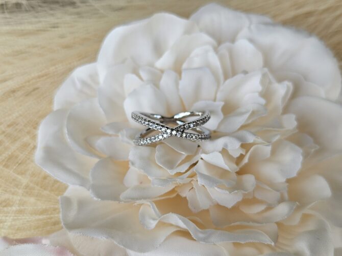 X-Shaped Ring - 925 Sterling Silver with Paved Cubic Zirconia